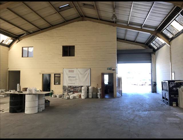 555M² FACTORY FOR SALE IN PAROW CENTRAL